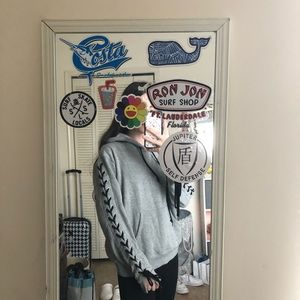 Forever 21 sweat shirt